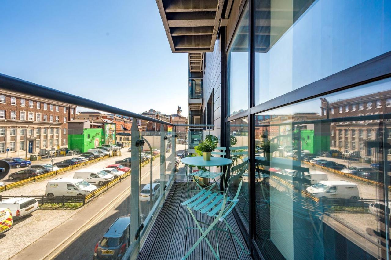 Host & Stay - Central Balcony Apt Liverpool Eksteriør billede